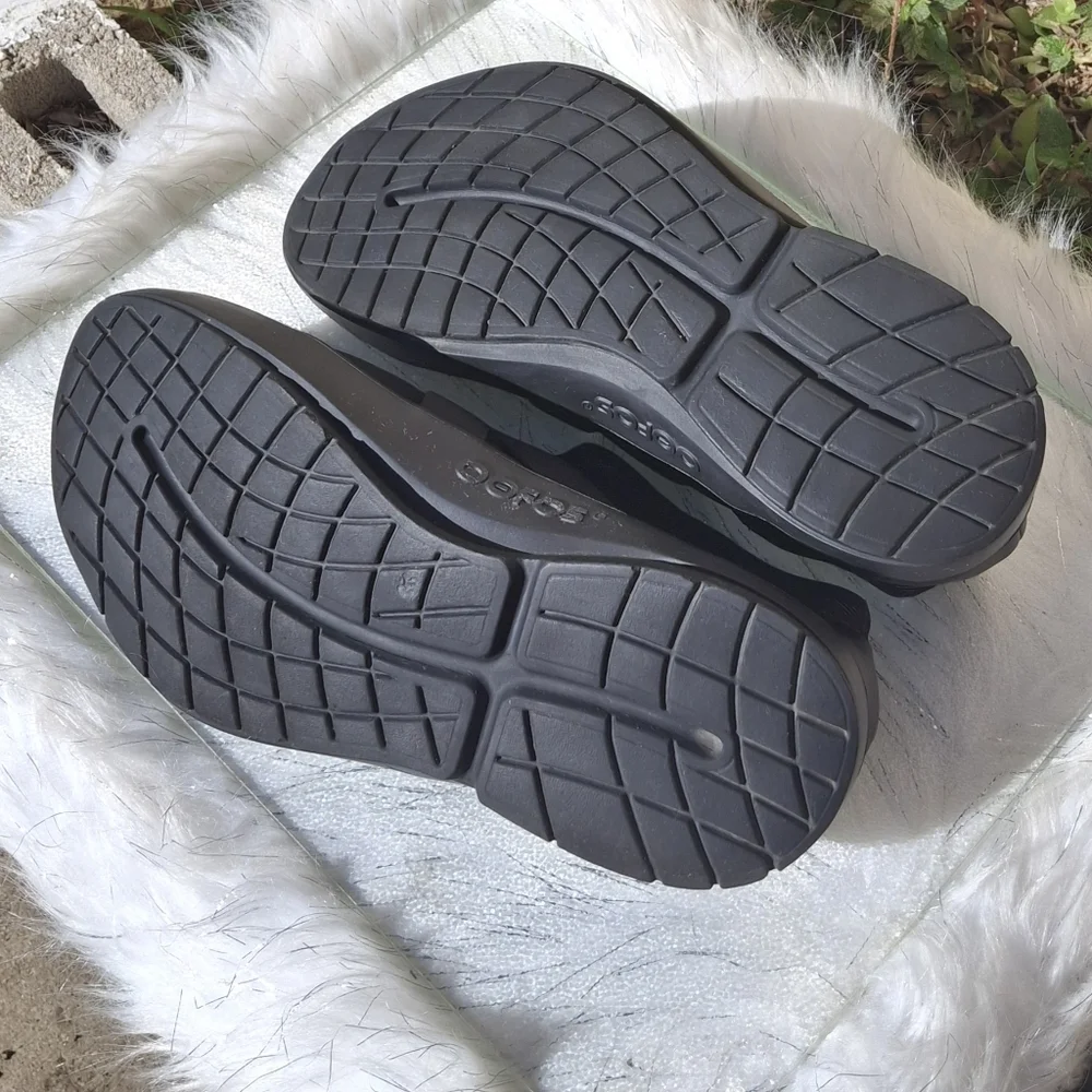 Oofos Oomg Fibre Low Post Exercise Active Recovery Slip-On Sneakers Men Size 12 - Picture 8 of 16